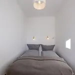 Apartment Leo By The